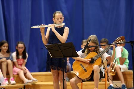 PRIREDITEV OB DNEVU DRŽAVNOSTI IN ZAKLJUČKU ŠOLSKEGA LETA 22 FOTO LJUBO VUKELIČ